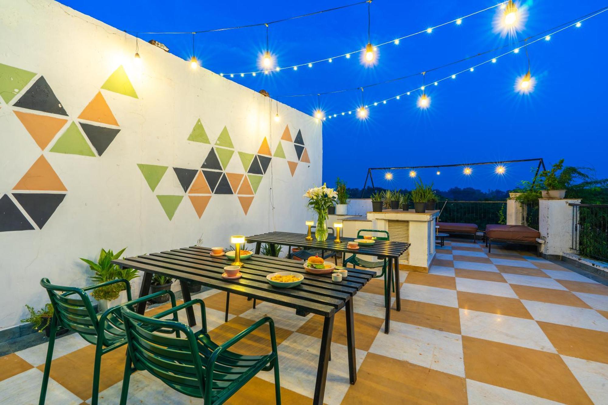 LetsBunk Poshtel&Suites Neu-Delhi Exterior foto