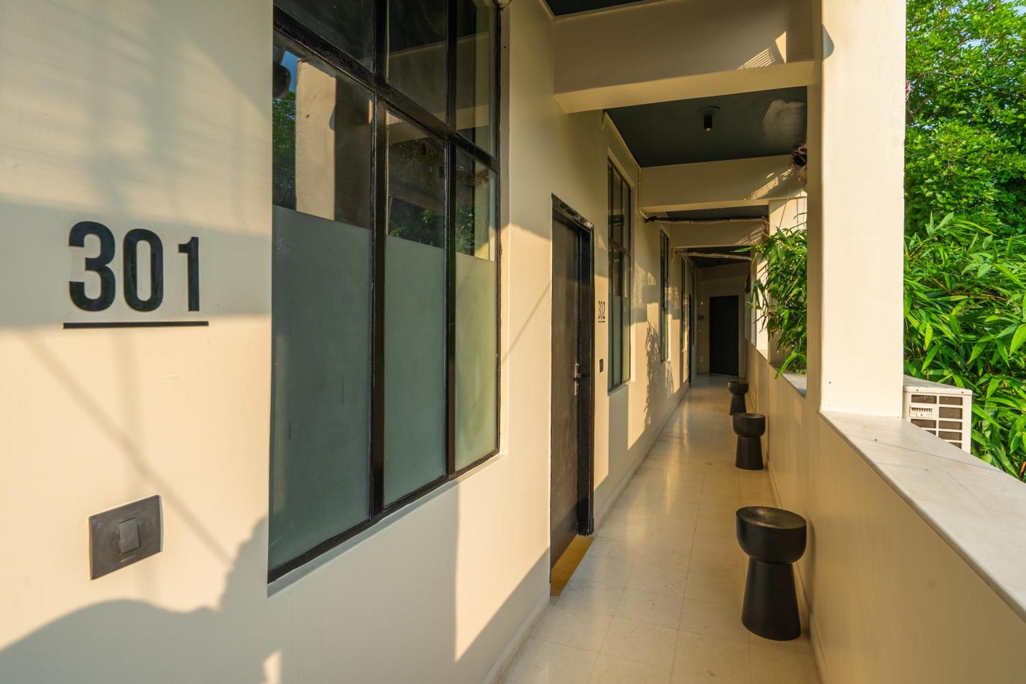 LetsBunk Poshtel&Suites Neu-Delhi Exterior foto